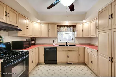 104 SE 16th Street, Oak Island, NC 28465 - Photo 15