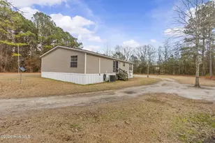 415 Country Acres Rd, Grifton, NC 28530 - Photo 11