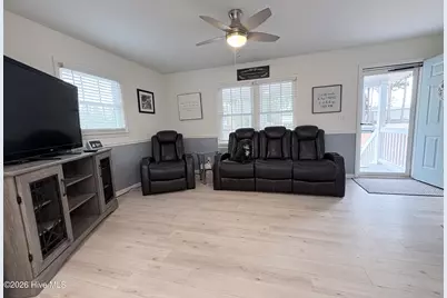 905 E Wilmington Street, Burgaw, NC 28425 - Photo 5