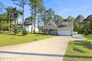 6110 Albatross Dr, New Bern, NC 28560 - Photo 3