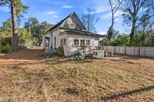 317 McDonald Ave, Hamlet, NC 28345 - Photo 3
