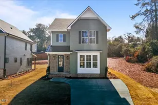 255 N Hale St, Southern Pines, NC 28387 - Photo 1