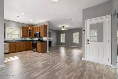 815 Riverview Drive, Burgaw, NC 28425 - Photo 21