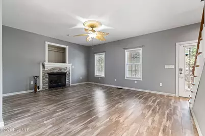 815 Riverview Drive, Burgaw, NC 28425 - Photo 15