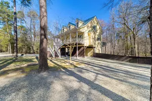 815 Riverview Dr, Burgaw, NC 28425 - Photo 5