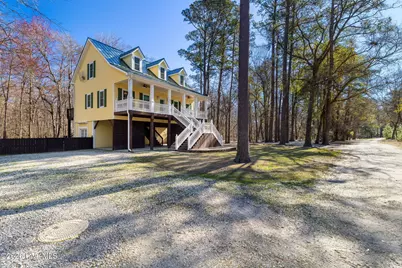 815 Riverview Drive, Burgaw, NC 28425 - Photo 7