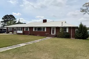 4254 Washington St, Ayden, NC 28513 - Photo 3