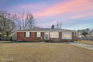 118 Princeton Dr, Jacksonville, NC 28546 - Photo 1