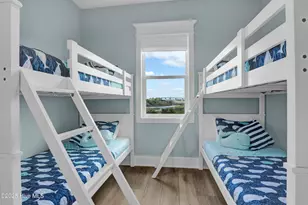 825 S Topsail Dr, Surf City, NC 28445 - Photo 23
