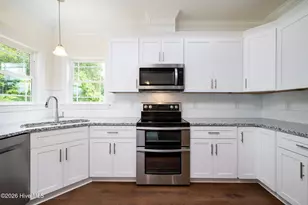 303 Ramonas Lake Ct, New Bern, NC 28560 - Photo 15