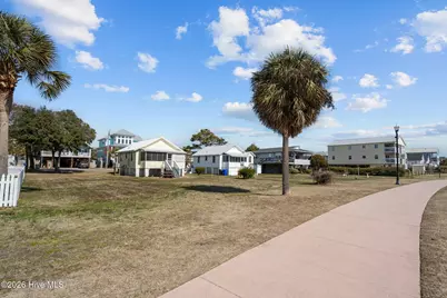305 Atlanta Avenue, Carolina Beach, NC 28428 - Photo 43