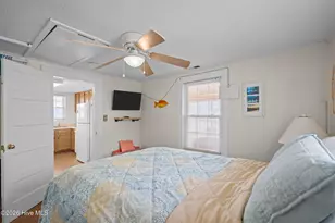 305 Atlanta Ave, Carolina Beach, NC 28428 - Photo 23