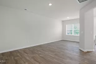 428 Ember St, Sanford, NC 27330 - Photo 3
