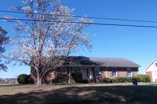 1606 Hardee Rd, Kinston, NC 28504 - Photo 1