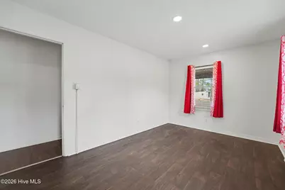 170 Flowers Road, Mount Olive, NC 28365 - Photo 5