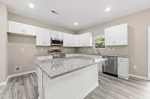 2624 Fountaintown Rd, Chinquapin, NC 28521 - Photo 11