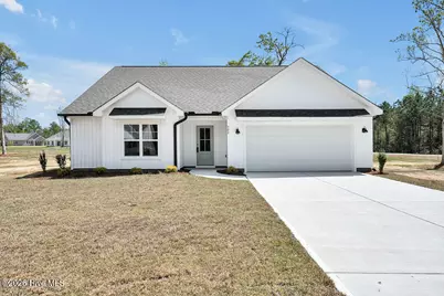 302 Riva Ridge, Burgaw, NC 28425 - Photo 1