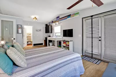 304 E Leonard Street, Southport, NC 28461 - Photo 19