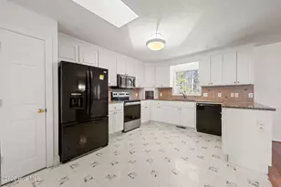 205 Dobbs Spaight Rd, New Bern, NC 28562 - Photo 17