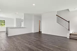 700 Lazy Elm Ln, Aberdeen, NC 28315 - Photo 11
