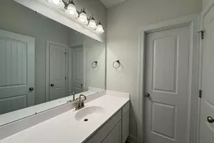 592 Appalachian Trl S, Jacksonville, NC 28546 - Photo 9
