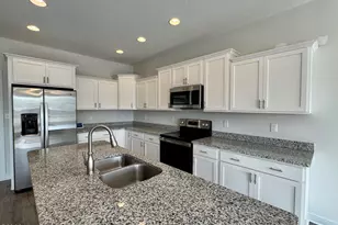 592 Appalachian Trl S, Jacksonville, NC 28546 - Photo 5
