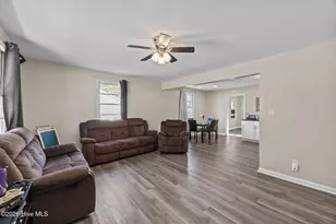 115 Armstrong Dr, Jacksonville, NC 28540 - Photo 9