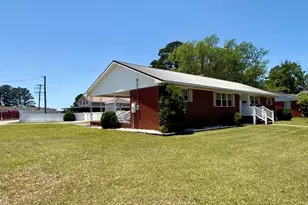 212 Sunset Dr, Williamston, NC 27892 - Photo 5