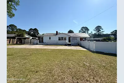 212 Sunset Drive, Williamston, NC 27892 - Photo 7