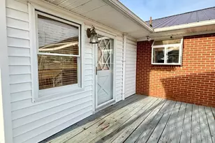 212 Sunset Dr, Williamston, NC 27892 - Photo 11