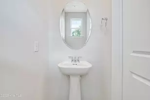 405 Oak Knl Dr, Jacksonville, NC 28546 - Photo 5