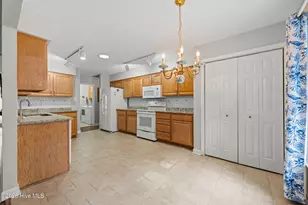 5718 Sloop Ct, New Bern, NC 28560 - Photo 9