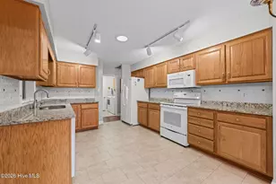 5718 Sloop Ct, New Bern, NC 28560 - Photo 17