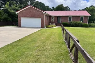 991 Hardesty Loop Rd, Newport, NC 28570 - Photo 1