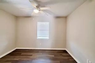 3002 Caldwell Ct, Greenville, NC 27834 - Photo 5