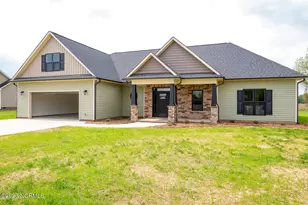 129 Cedar Lake Ln, Clinton, NC 28328 - Photo 1