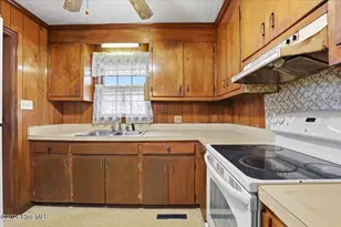 709 Luther Dr, Goldsboro, NC 27534 - Photo 13