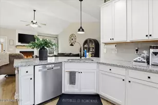 110 Oak St, Pine Level, NC 27568 - Photo 21