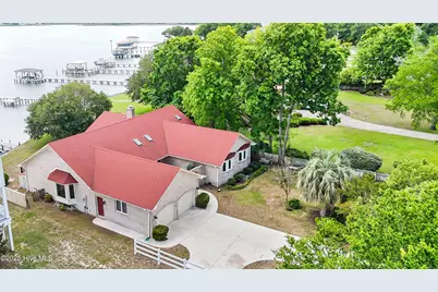 995 Chadwick Shores Drive, Sneads Ferry, NC 28460 - Photo 5