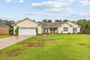 912 Morganser Dr, Swansboro, NC 28584 - Photo 1