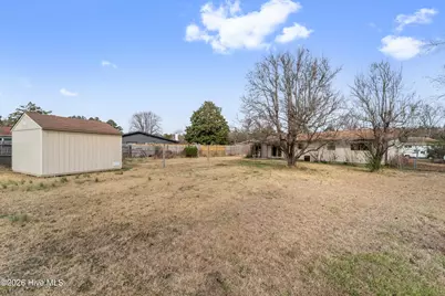 6002 E Red Oak Court, Jacksonville, NC 28546 - Photo 5