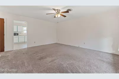 6002 E Red Oak Court, Jacksonville, NC 28546 - Photo 7