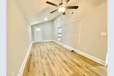 414 W Main Street, Micro, NC 27555 - Photo 9