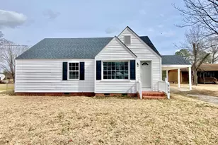 414 W Main St, Micro, NC 27555 - Photo 3