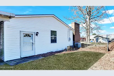 304 Wharton Street, Washington, NC 27889 - Photo 5