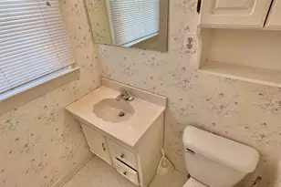 201 Pecan Dr, Elizabethtown, NC 28337 - Photo 23