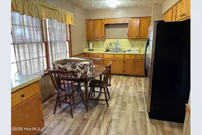 221 E Lewis Street, Whiteville, NC 28472 - Photo 15