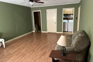 221 E Lewis St, Whiteville, NC 28472 - Photo 5
