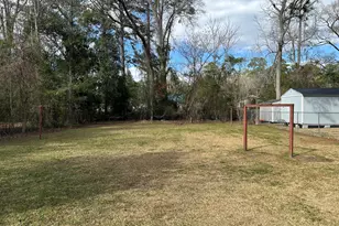 221 E Lewis St, Whiteville, NC 28472 - Photo 3