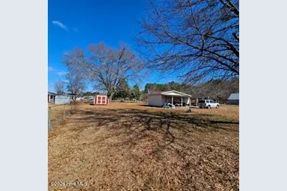 426 N Main Street, Broadway, NC 27505 - Photo 5